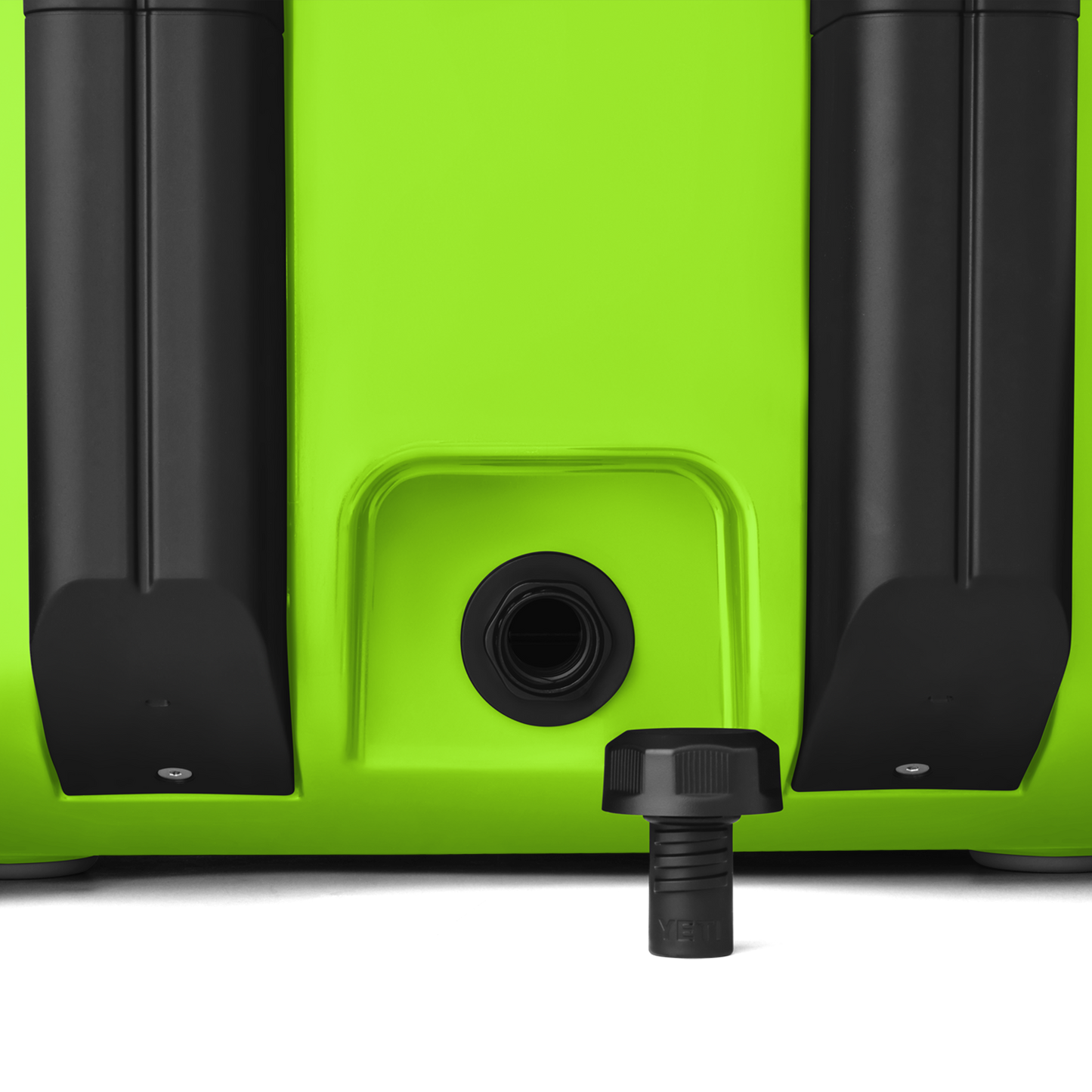 YETI Roadie® 32 Wheeled Hard Cooler Venom