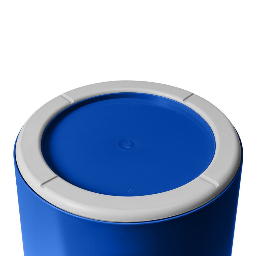 YETI LoadOut® 5-Gallon Bucket Royal Blue