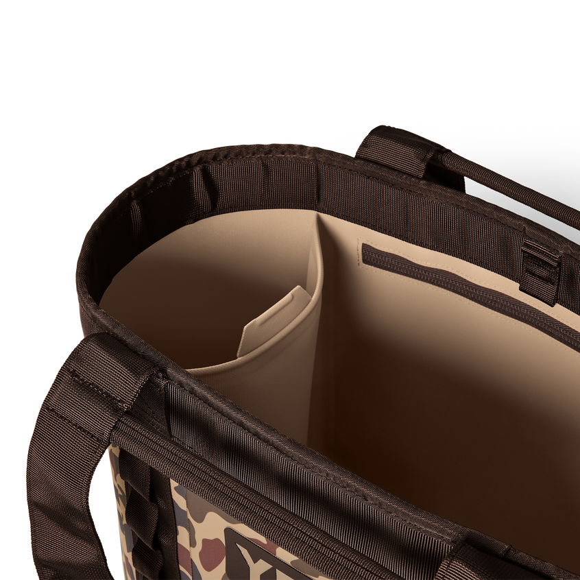 YETI Camino® 35 Carryall Wetlands Camo