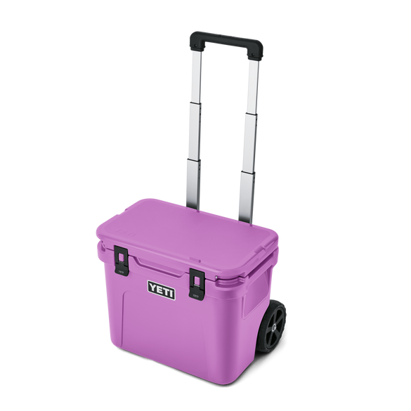 YETI Roadie® 32 Wheeled Hard Cooler Desert Bloom