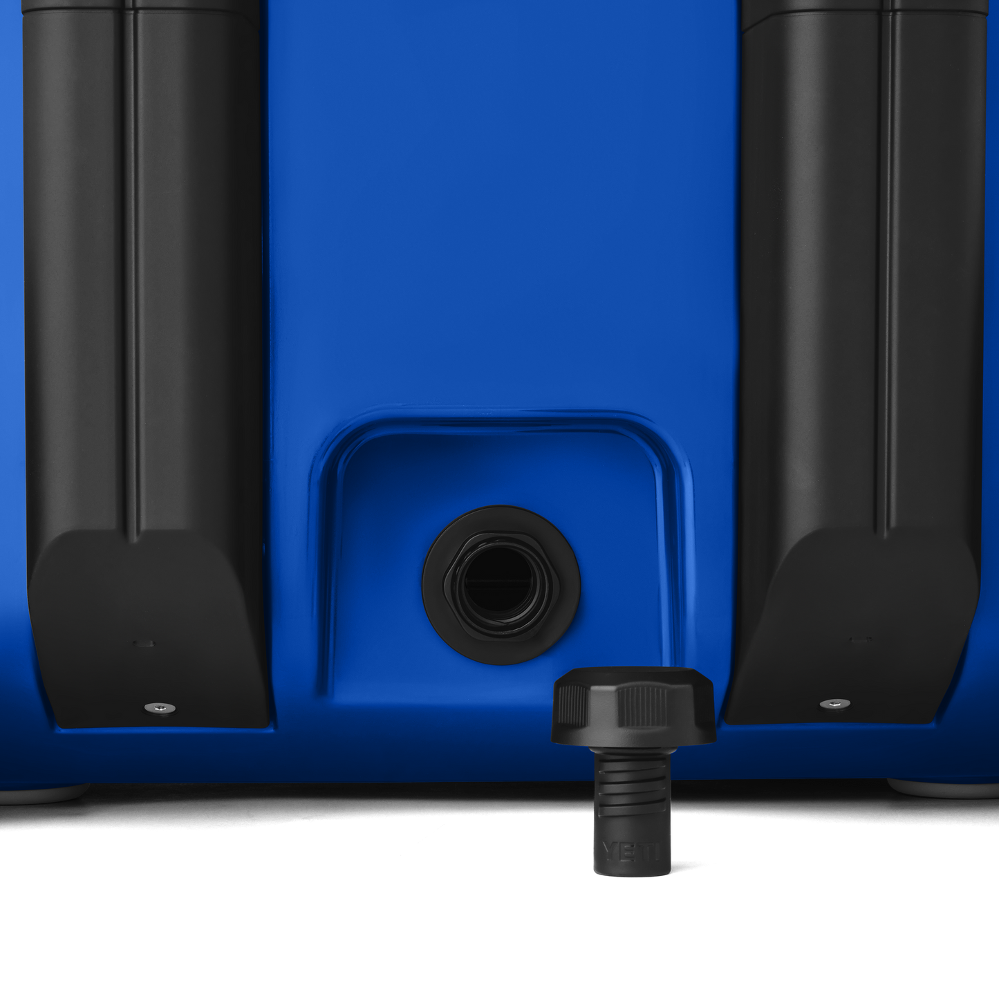 Roadie® 32 Wheeled Hard Cooler