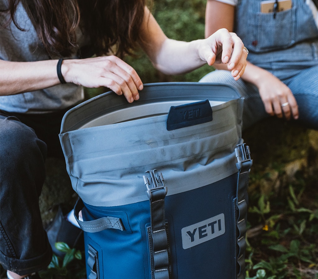 YETI Hopper M20 Soft Cooler Backpack - Innovative Closure