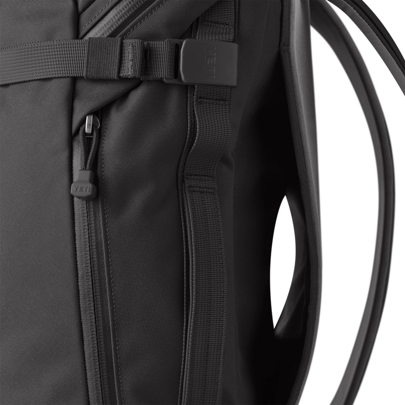 YETI Crossroads® 22L Backpack Black